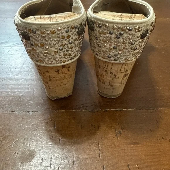 Corkys Women's Sandals with Rhinestone Embellishments - Cream and Gold size 7 - Picture 6 of 12